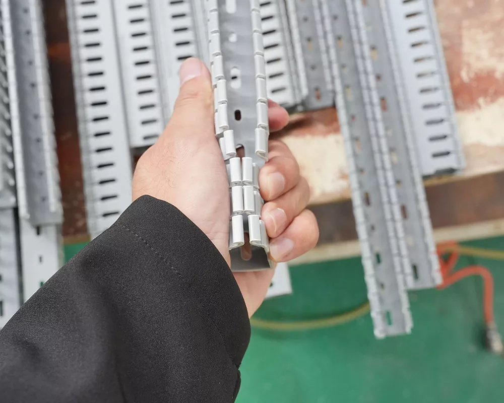 PVC プラスチック電線管の 1 つの部分の長さはどれくらいですか?