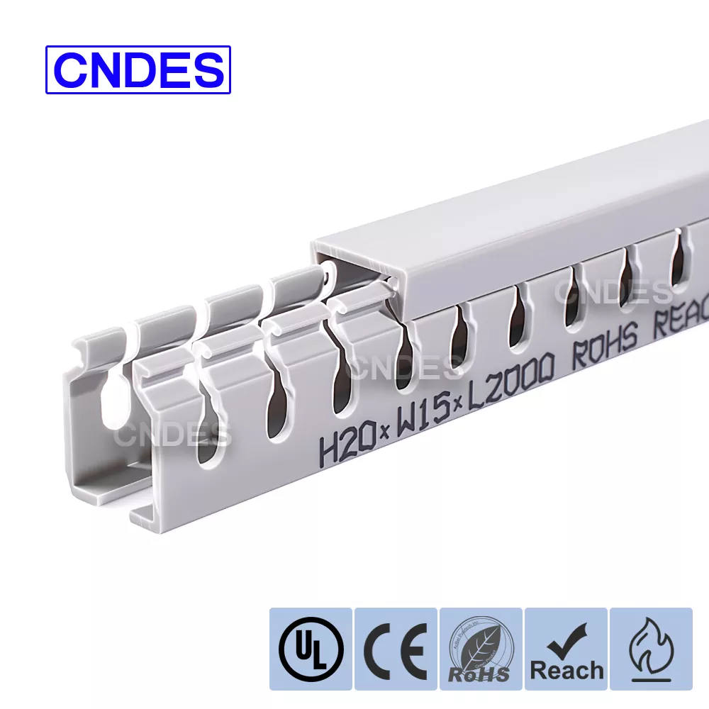 20mm高さのスロット付きPVC電線ダクト